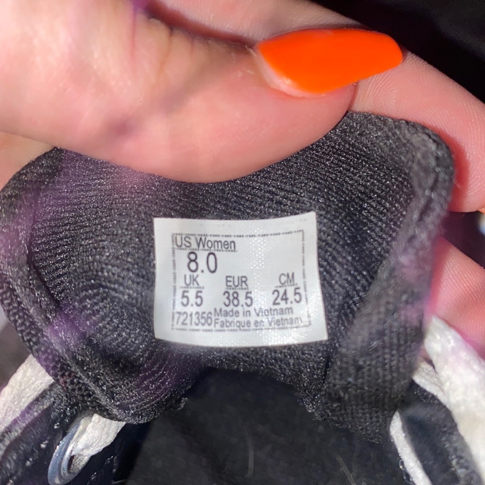 Vans size 8